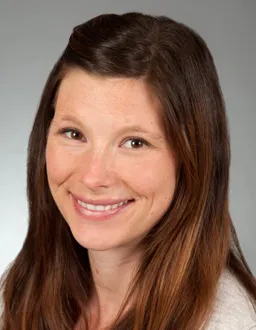 Kristen MacGlashing, MSW, LICSW